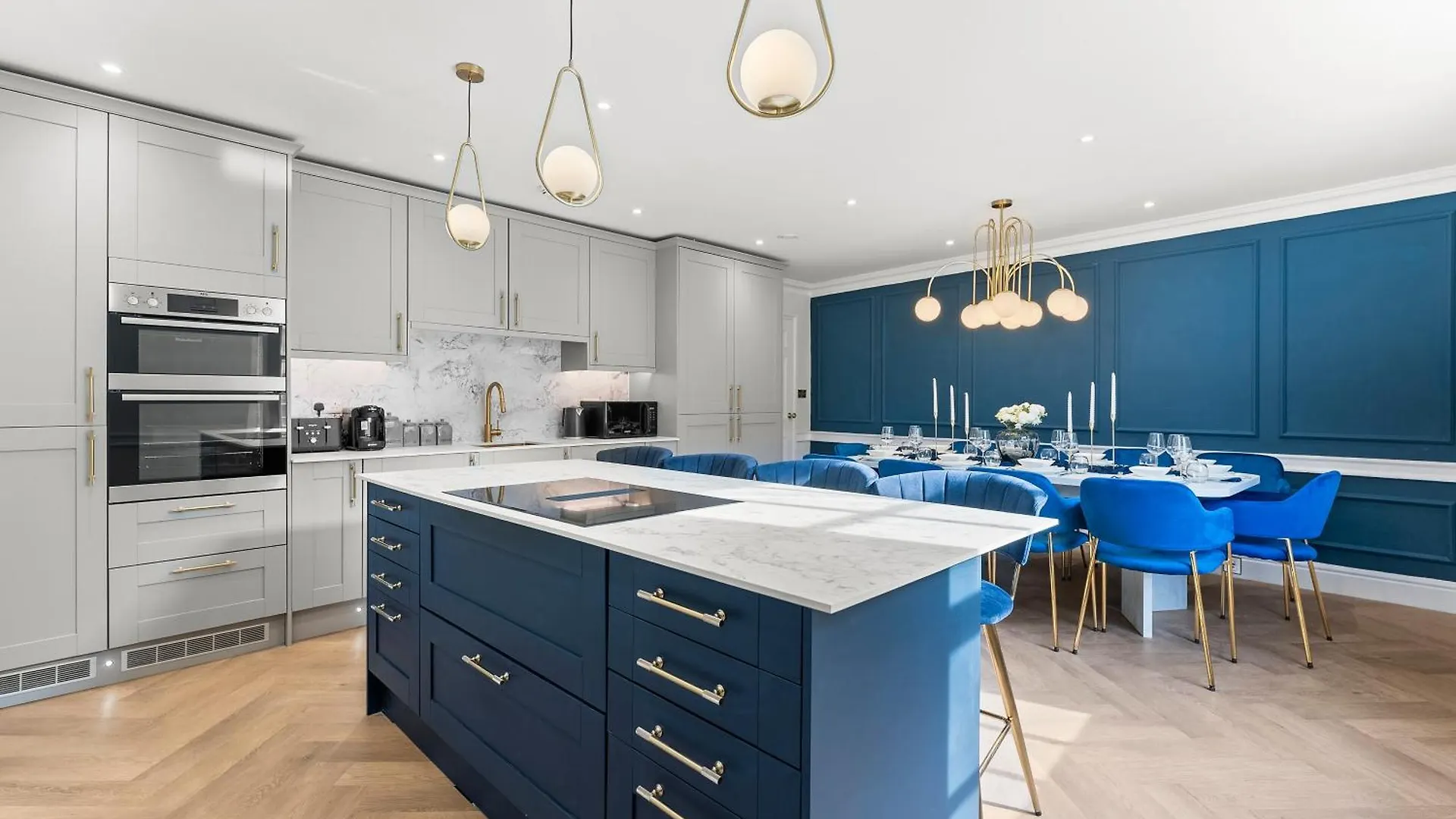 Luxurious Abode In Central Bath 0*,