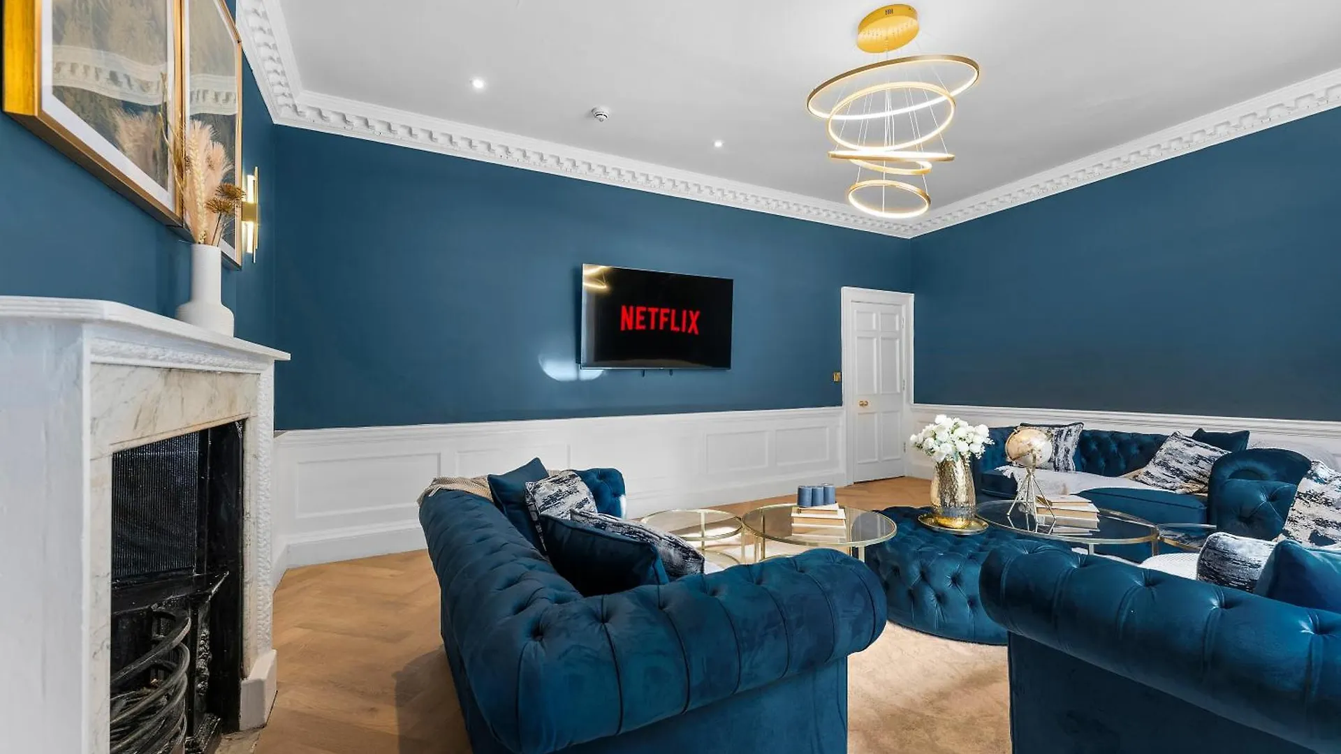 Luxurious Abode In Central Bath 0*,