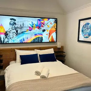  Hostel St Christopher's